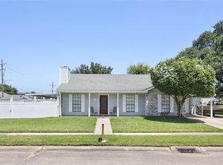 7901 Trout Rd, New Orleans, LA 70126