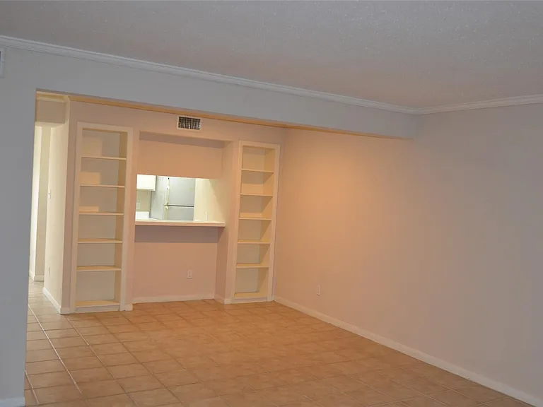 6111 Beverly Hill St #43 — Photo 14
