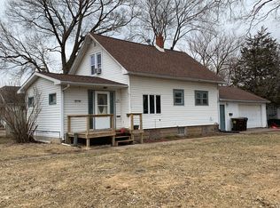 911 14th Ave, Rock Falls, IL 61071