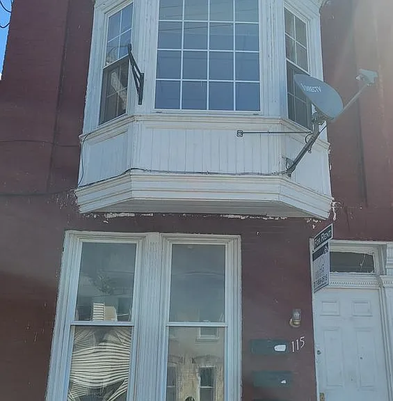 115 N Penn St — Photo 1