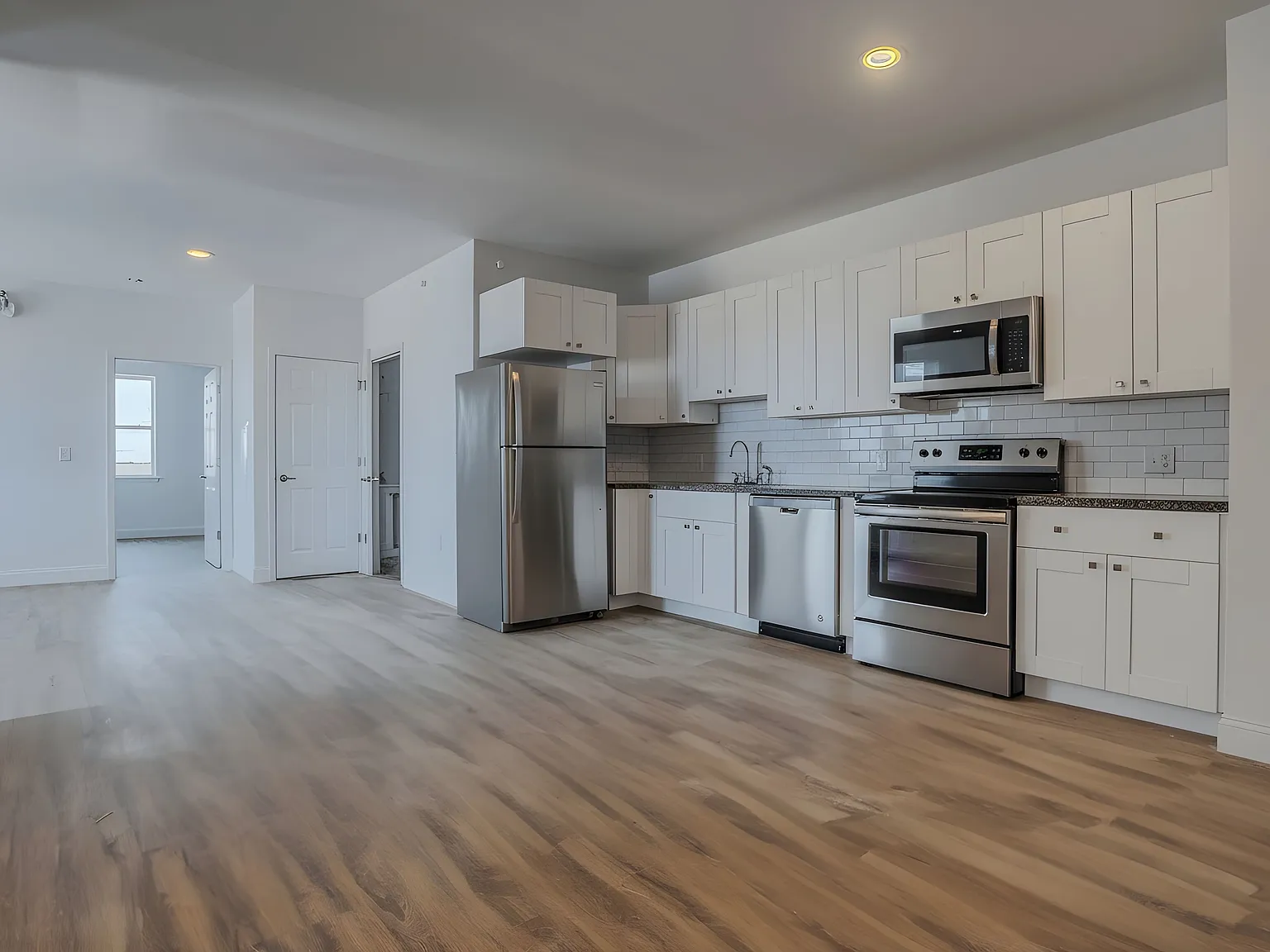 2 bed, 1080 sqft, $2,400 — Photo 3