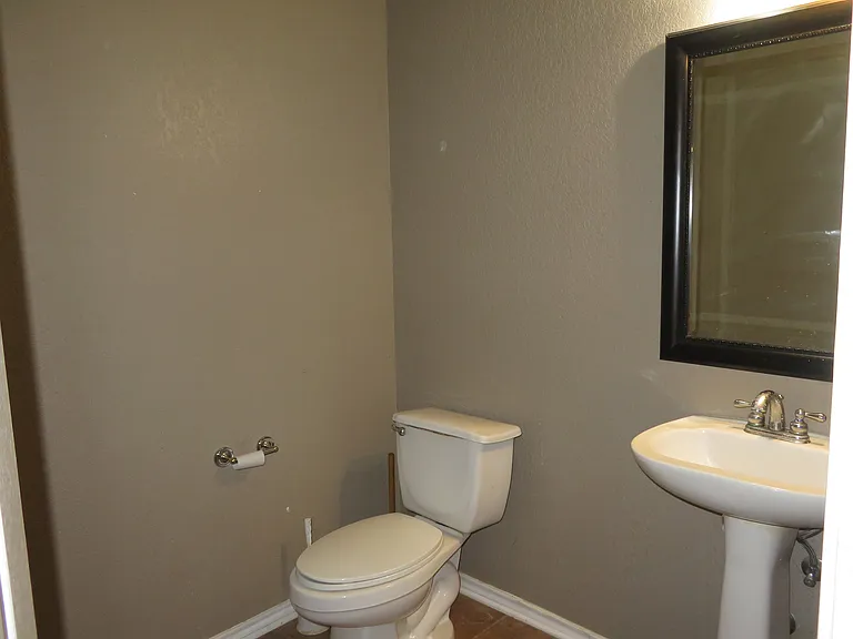 5563 Spring Walk — Photo 22
