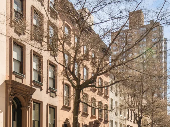 111 East 36th Street image 14 of 19