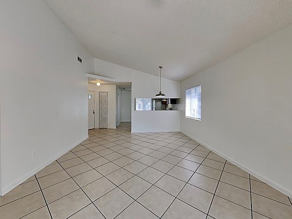2nd image of 3128 Ginger Cir