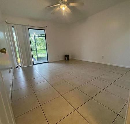 5th image of 496 Glenwood Dr #496
