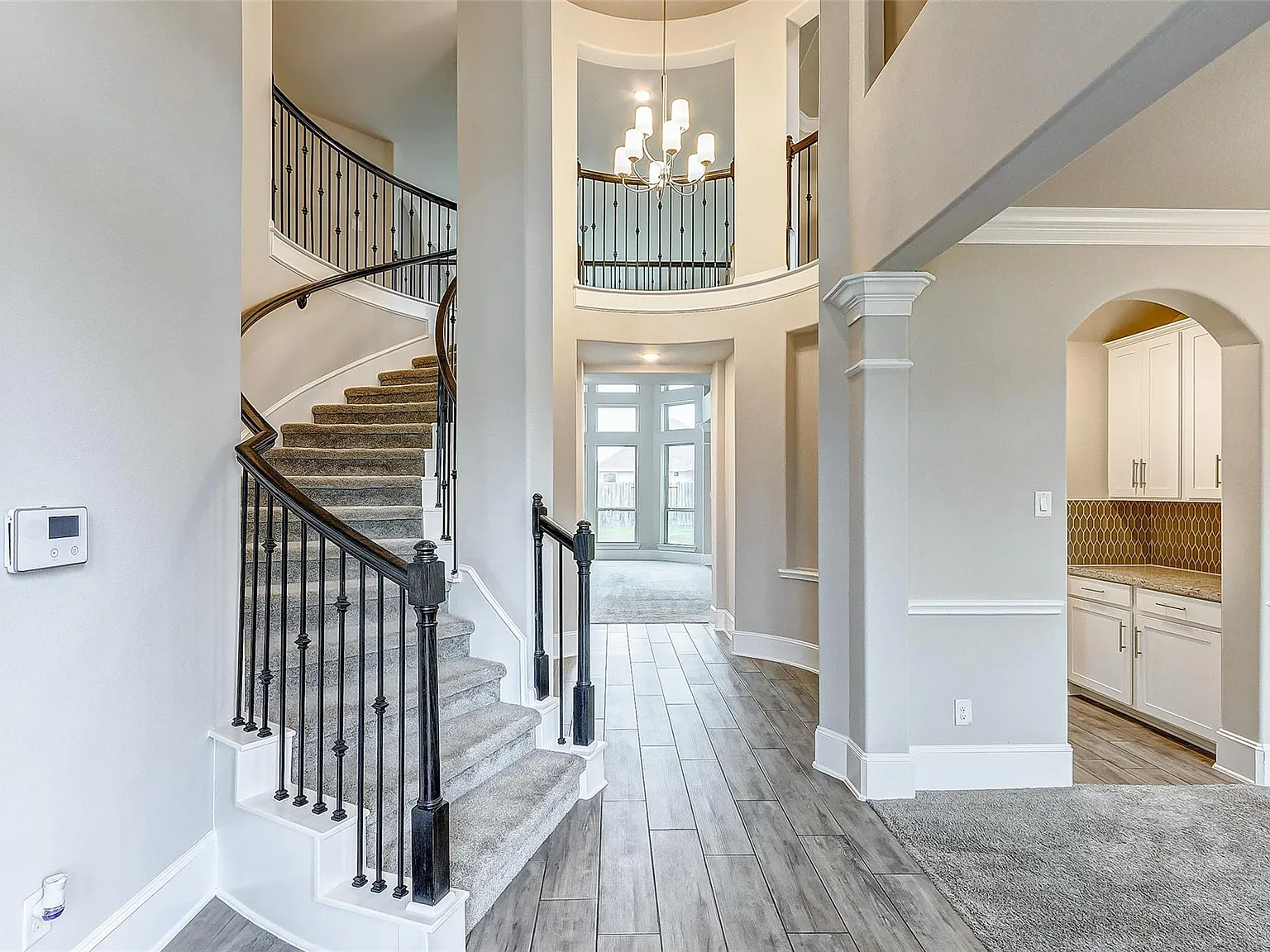 4 bed, 3.5 bath, 3123 sqft, $3,200 — Photo 1