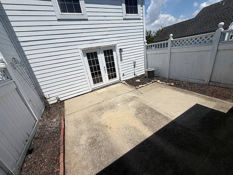 633 Lakeview Dr S — Photo 20
