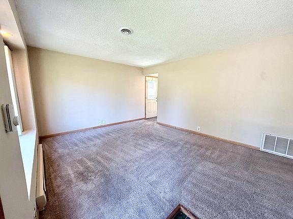 2nd image of 5049 Fremont Ave N