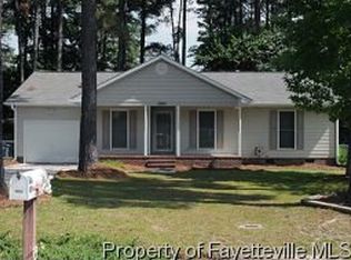 9566 Holbrook Ln, Fayetteville, NC 28314