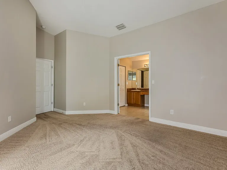 27448 Sky Lake Cir — Photo 9