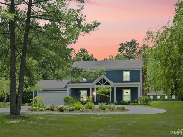 181 Tricia Ln, Barrington Hills, IL 60010