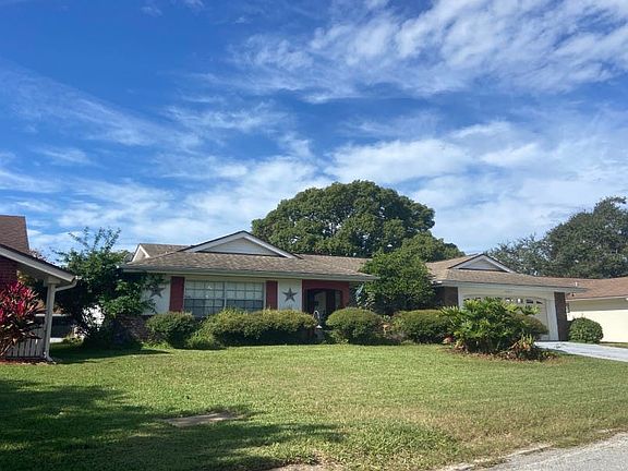 3rd image of 12107 Meadowbrook Ln