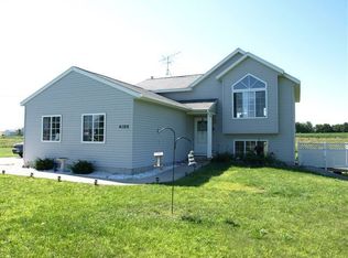 4100 Sixteen Mile Rd NW, Kent City, MI 49330