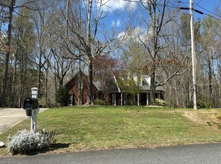 451 Hunting Creek Rd, Matthews, NC 28104