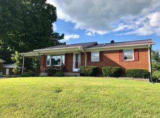 406 Winding Way, Covington, VA 24426