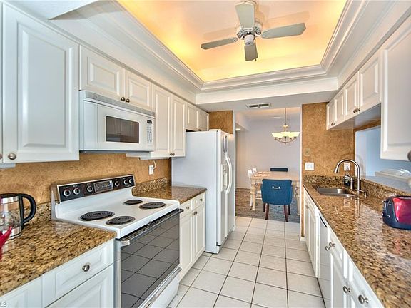 5th image of 797 Willowbrook Dr APT 204