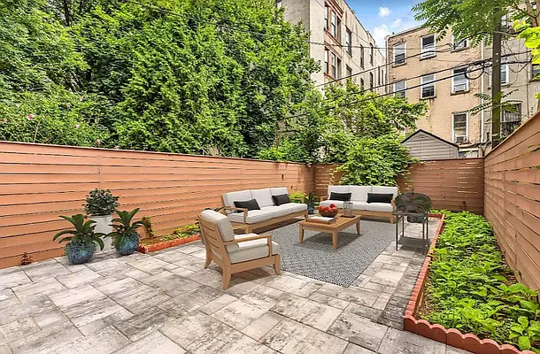 Rented by Avenues Real Estate | media 25