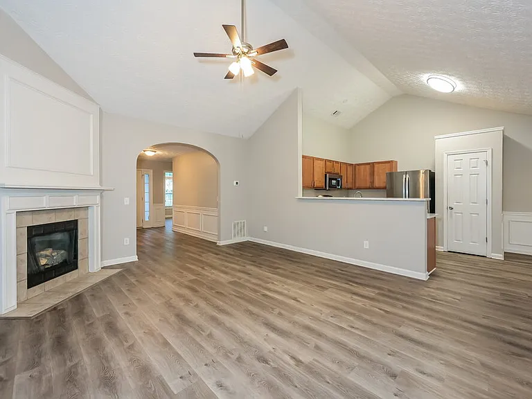 3116 Baywood Ct — Photo 3