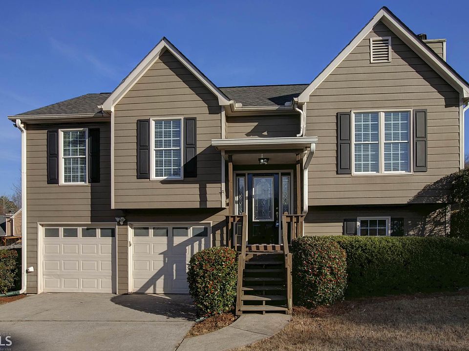 1st image of 300 Arapaho Dr