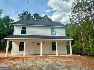 68 E Cole St, Newnan, GA 30263