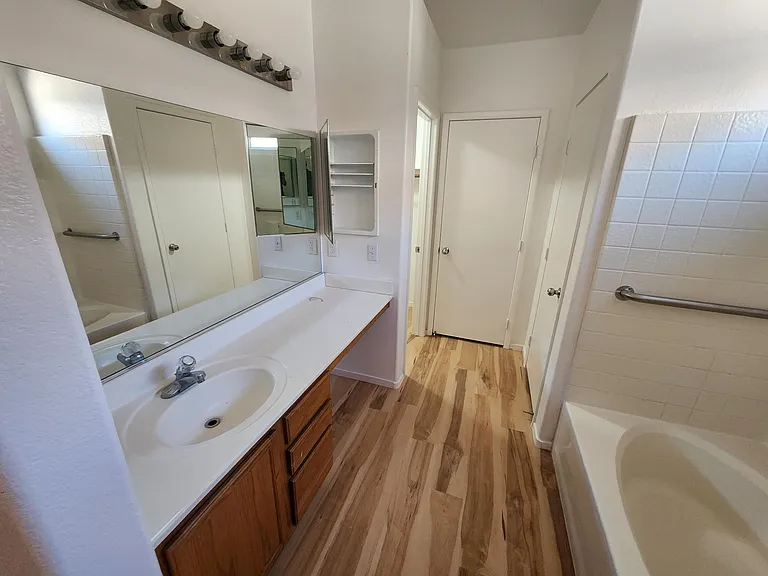 2732 Echo Springs St — Photo 13