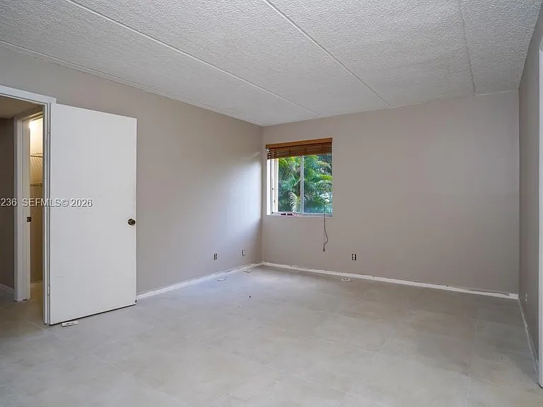 1815 Fairview Villas Dr #1 — Photo 12