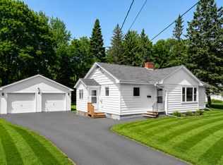 15 Parkway N, Brewer, ME 04412