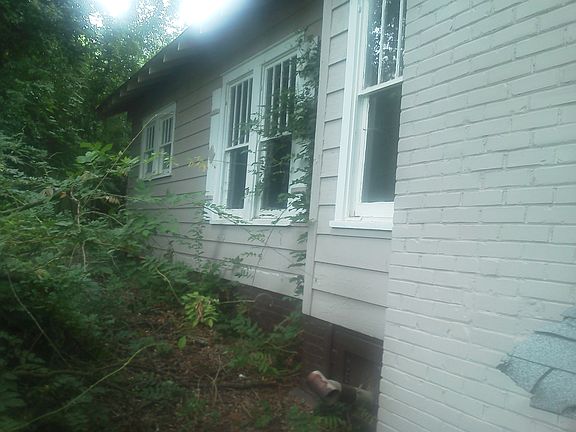 2nd image of 780 N Vernon St