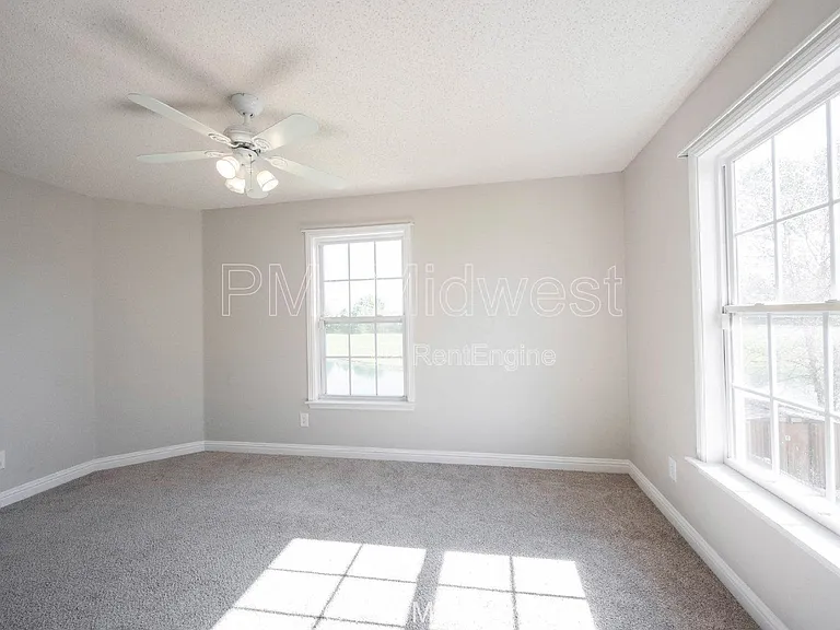 859 Runnymede Dr — Photo 27