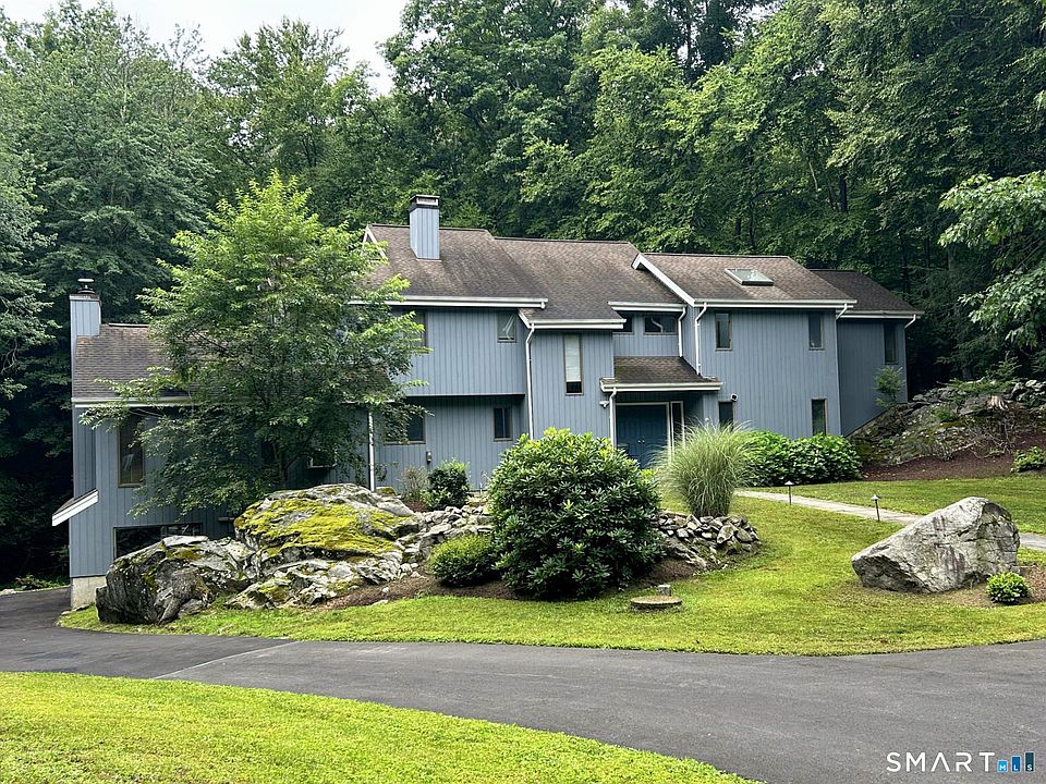 1st image of 4 Deerfield Road