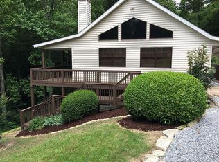 35 Laurel Creek Dr, Hendersonville, NC 28792