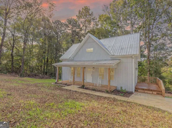 55 Reece St, Menlo, GA 30731