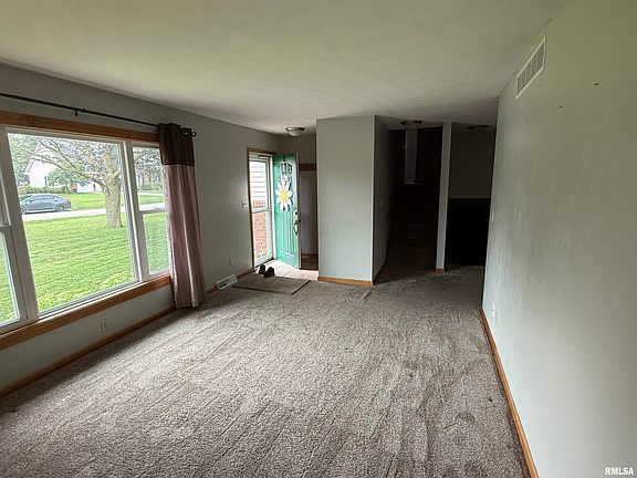2nd image of 309 E Conrey St