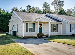 228 Tamarack Dr, Seneca, SC 29678