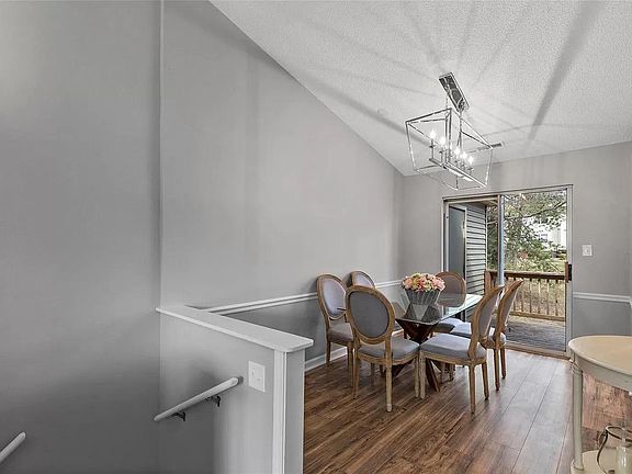 4th image of 8833 Wrenwood Ln