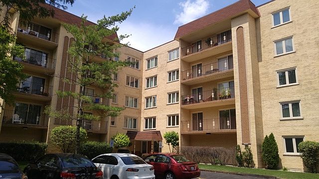 1st image of 6460 W Belle Plaine Ave APT 507