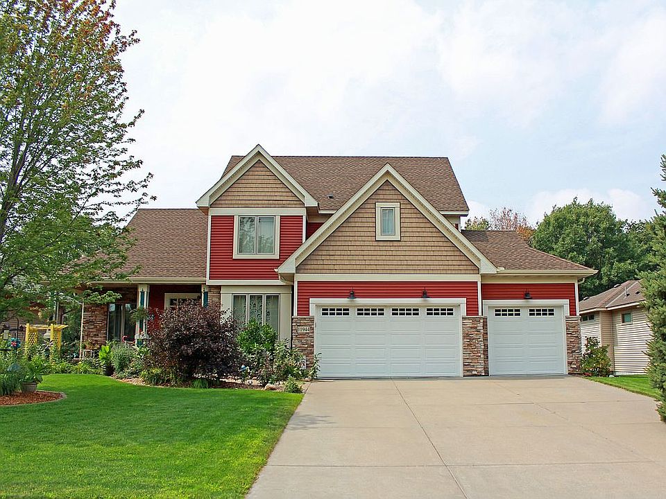 1st image of 11944 Davenport Ct NE