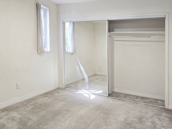 5th image of 11918 Darlington Ave #1B