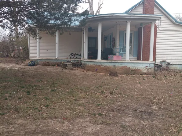 108 Woodruff Rd, Adams, TN 37010