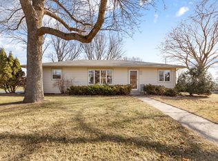 707 Knoll Rd, Emmons, MN 56029