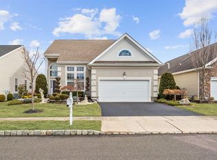 12 Cavalcade Ct, Manalapan, NJ 07726