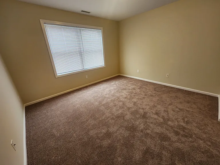 27 Van Buren Ave #B1 — Photo 7
