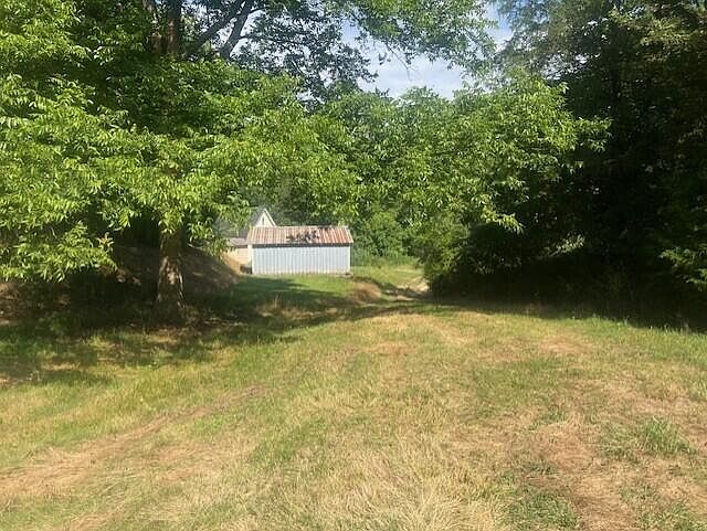 7th image of 10625 Brushy Rd