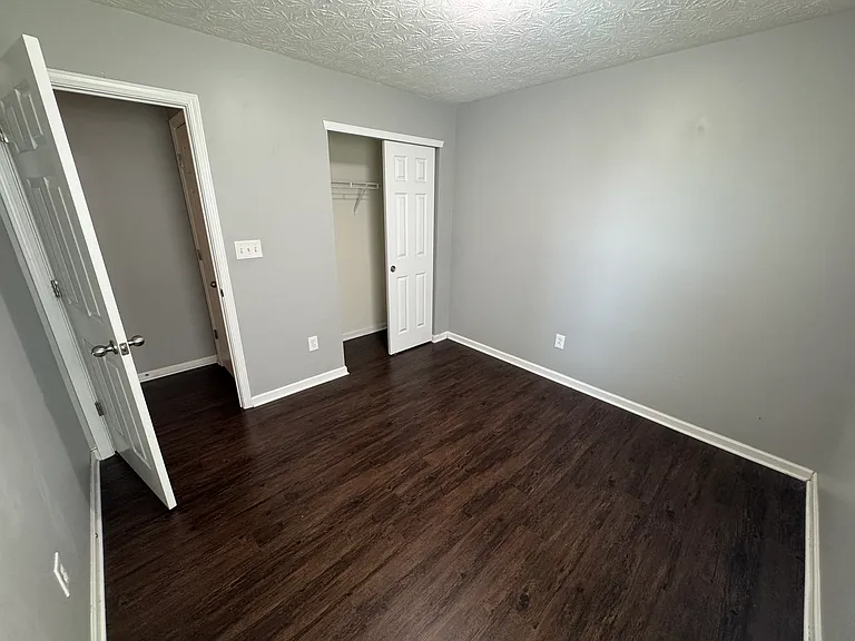2584 Shadowbrook Trce — Photo 23