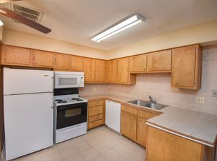 611 Sherwood Dr #C, Victoria, TX 77901