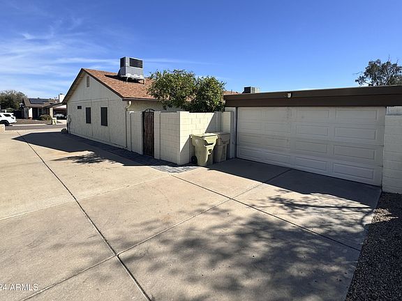 3rd image of 5109 W WOOD Drive