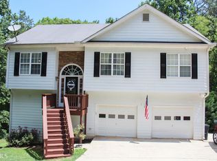 2722 King Arthur Ct, Buford, GA 30519