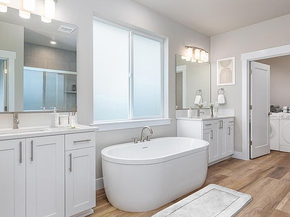 4th image of 11919 Dunsmuir Dr