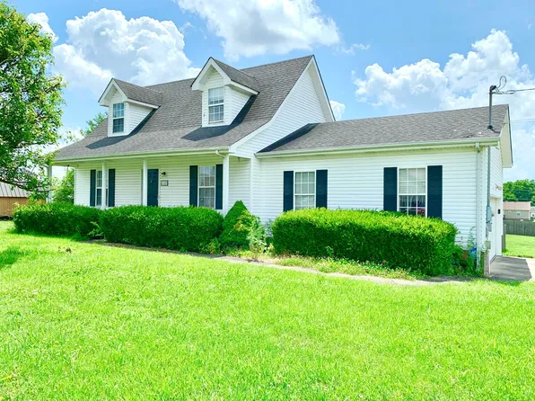 605 Millie Dr, Oak Grove, KY 42262