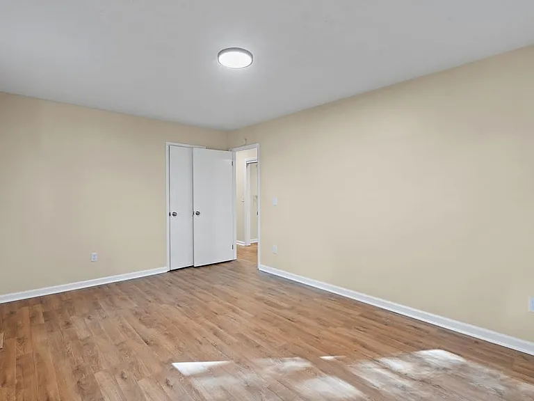 1539 White Rd — Photo 18